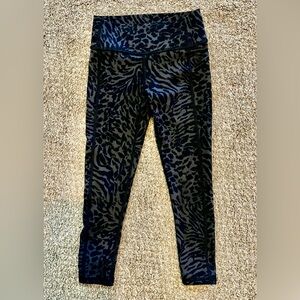 💛3 for $16 Sale/NWOT Cropped Leggings Girls
